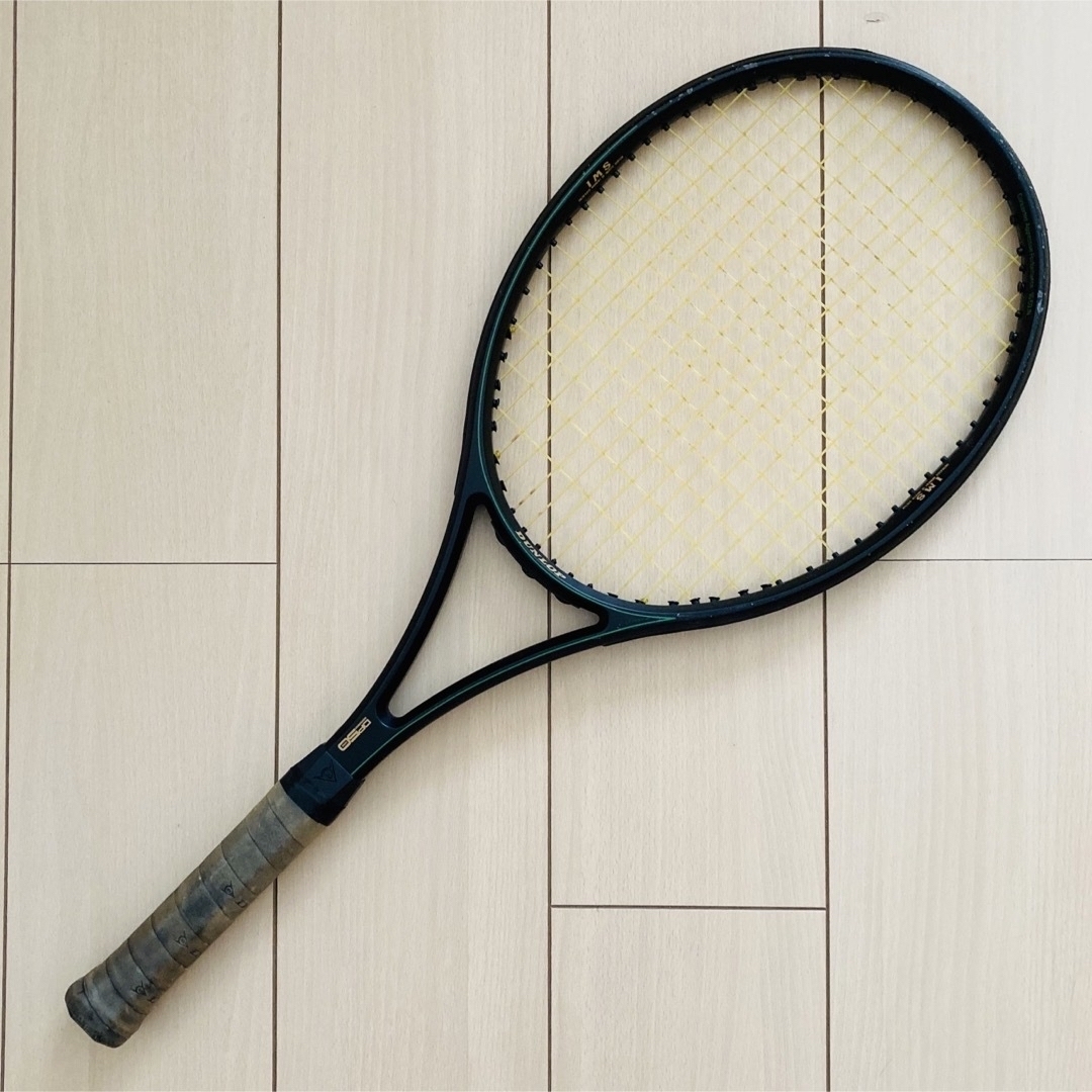 テニスラケット2本の通販 by ゆらゆら's shop｜ラクマ