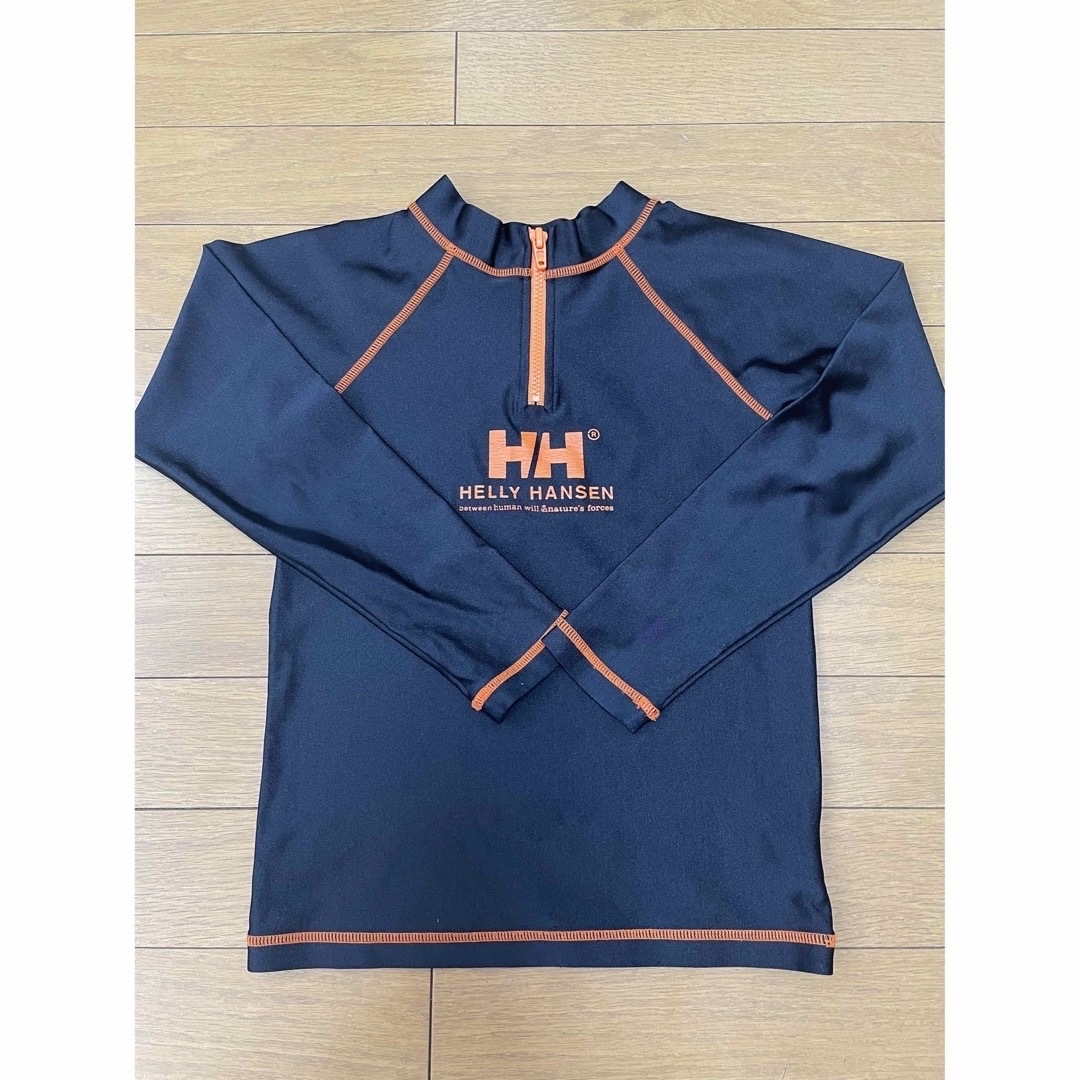 HELLY HANSEN(ヘリーハンセン)の長袖　ラッシュガード　ヘリーハンセン  140 キッズ/ベビー/マタニティのキッズ服男の子用(90cm~)(Tシャツ/カットソー)の商品写真