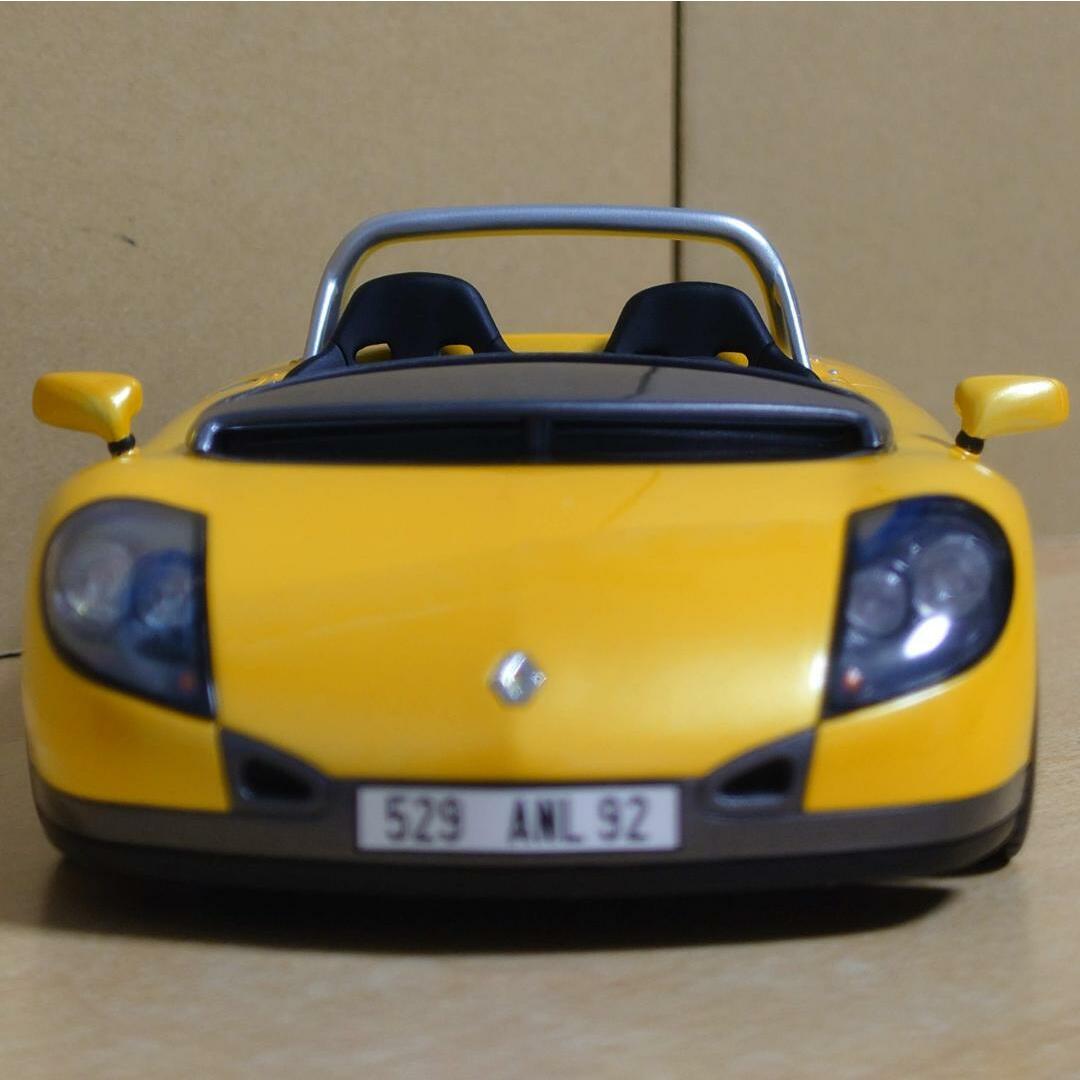 1/18 ルノー スポーツ スパイダー 1996 イエロー Renault SS