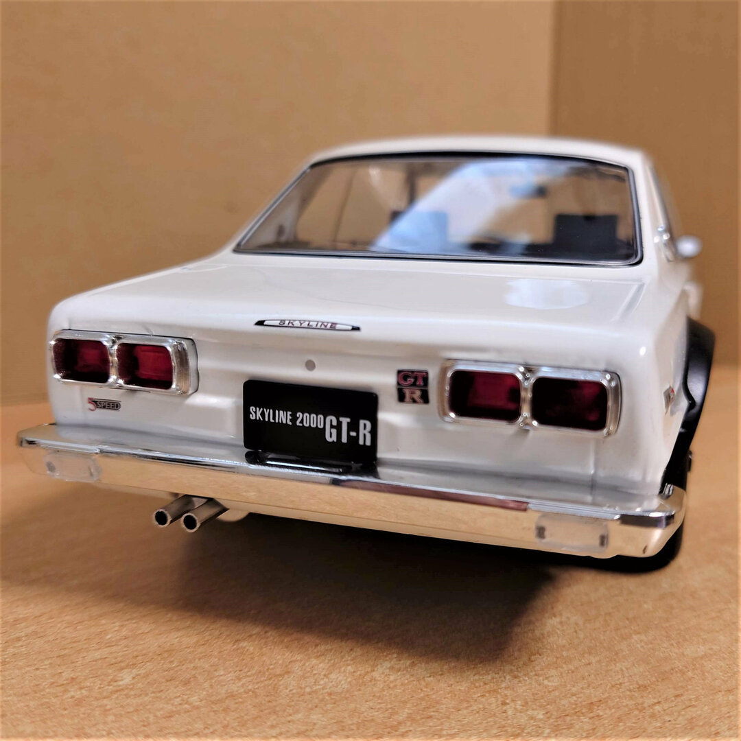 1/18 日産GT-R ハコスカ ホワイト スカイライン2000GT-R