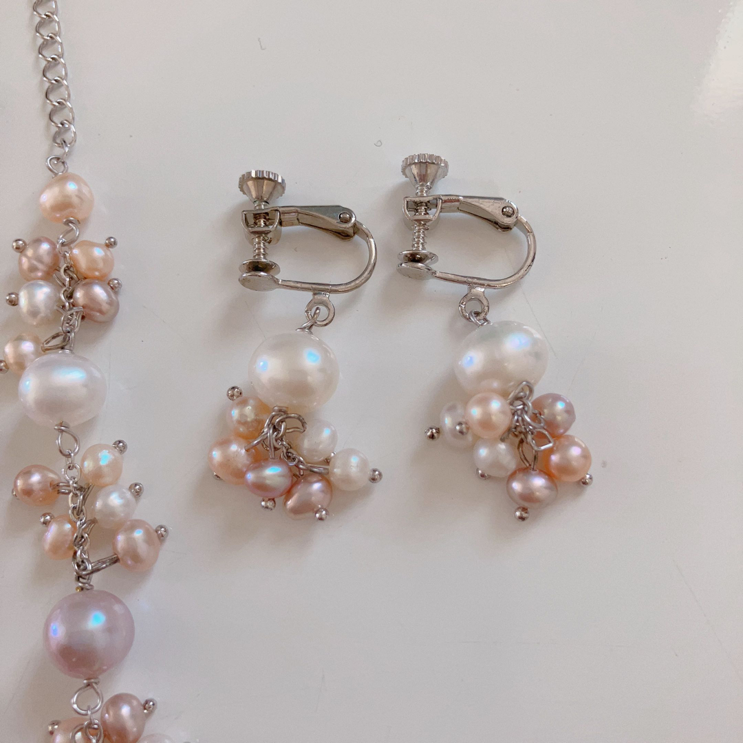 新品❤︎Jinka nezu 淡水パール　フリンジネックレス　ピンク レディースのアクセサリー(ネックレス)の商品写真