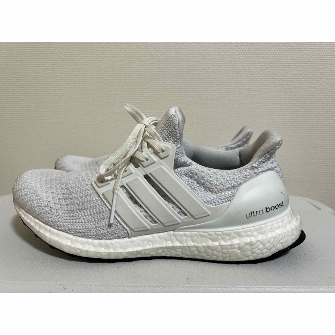 adidas(アディダス)のアディダス ウルトラブーストadidas ultraboost 27.0cm スポーツ/アウトドアのランニング(シューズ)の商品写真