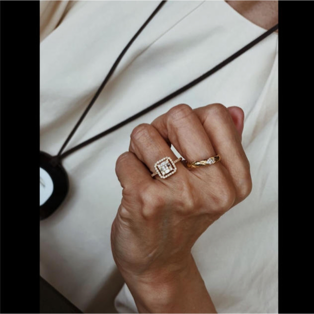 Newely  ニュエリー　スクエアリング　ダイヤモンドリング　指輪 レディースのアクセサリー(リング(指輪))の商品写真