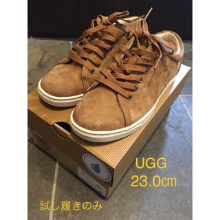 UGG スニーカー(スニーカー)