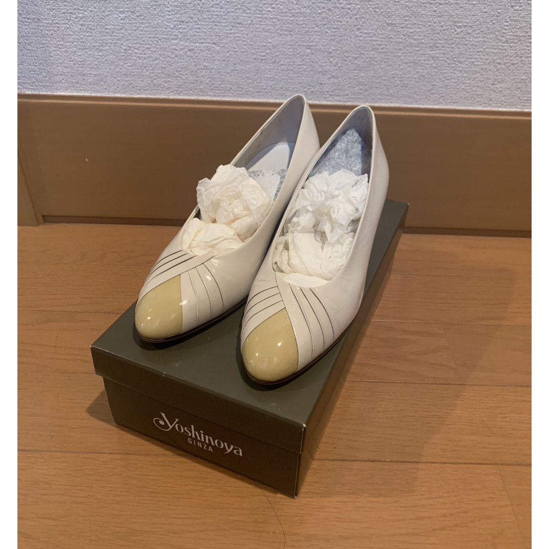 銀座ヨシノヤ白パンプス - 靴 銀座ヨシノヤ白パンプス - 靴