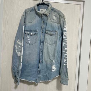 ザラ(ZARA)の【完売品】ZARA ダメージ加工 デニムシャツ (シャツ)