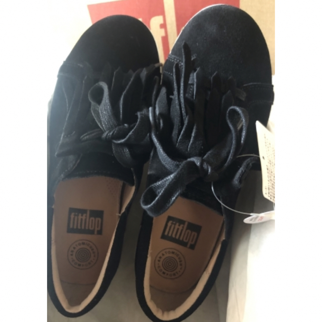 新品✨タグ付き♪定価22,000円 fitflop スニーカー 22 大特価