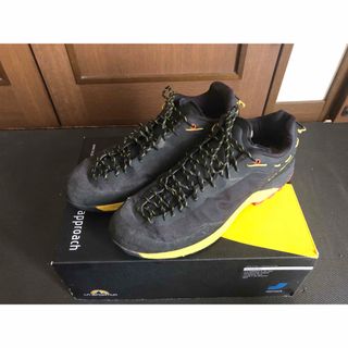 スポルティバ(LA SPORTIVA)のスポルティバ　txガイド(登山用品)