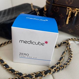 medicube ゼロ毛穴パッド2.0 70枚(化粧水/ローション)