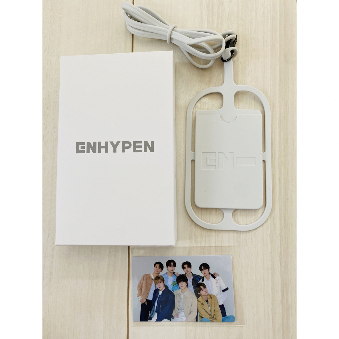 ENHYPEN(エンハイプン)のENHYPEN エンハイフン スマートフォン ホルダー　公式 エンタメ/ホビーのタレントグッズ(アイドルグッズ)の商品写真