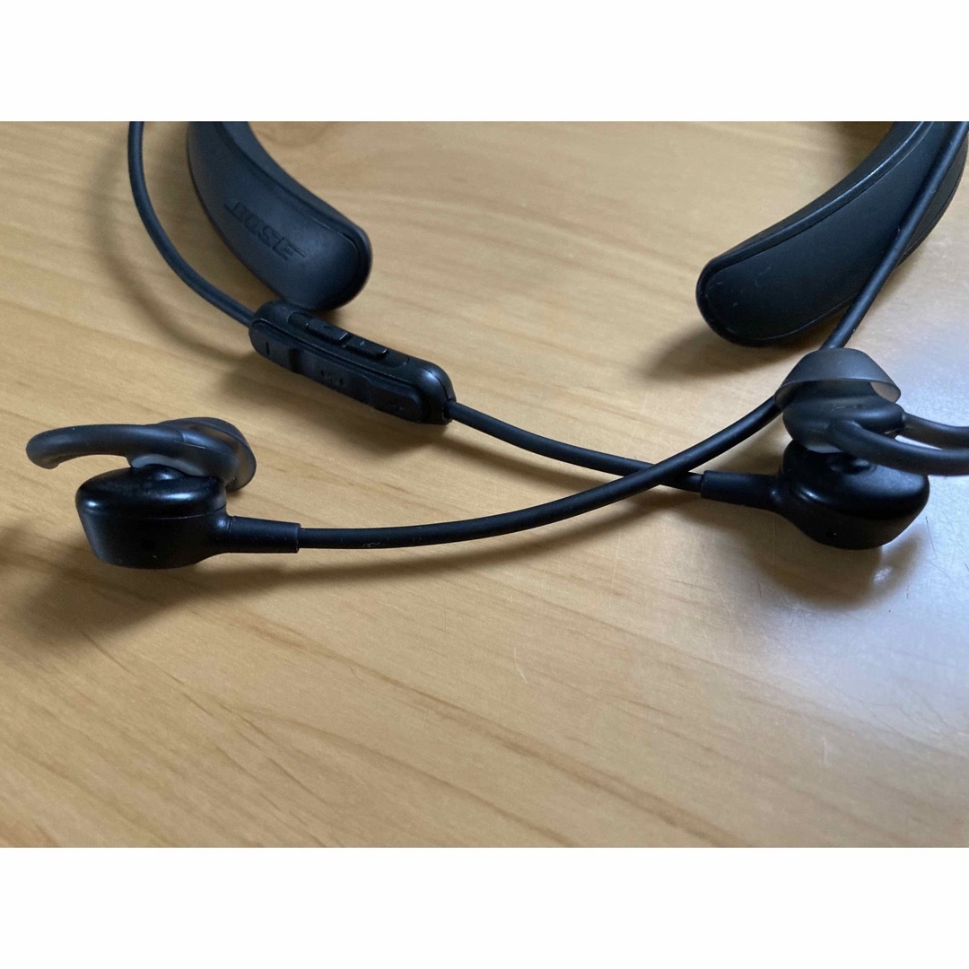 Bose Quiet Control 30 ワイヤレスイヤホン 2