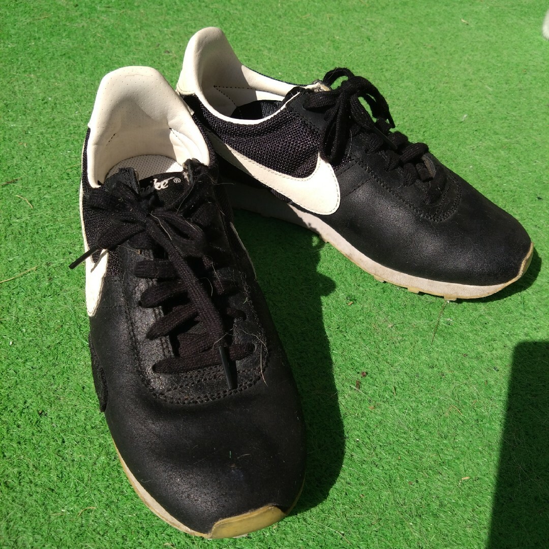 NIKE(ナイキ)のNike Cortez  Black Whiteナイキスニーカー レディースの靴/シューズ(スニーカー)の商品写真