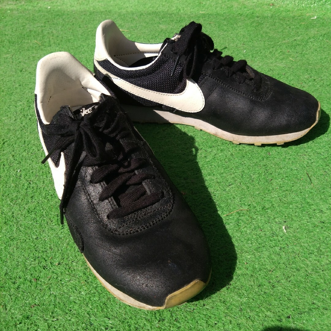 NIKE(ナイキ)のNike Cortez  Black Whiteナイキスニーカー レディースの靴/シューズ(スニーカー)の商品写真