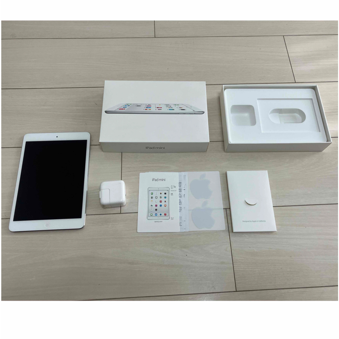 Apple(アップル)のApple iPad mini 2 WiFi 32GB シルバー スマホ/家電/カメラのPC/タブレット(タブレット)の商品写真