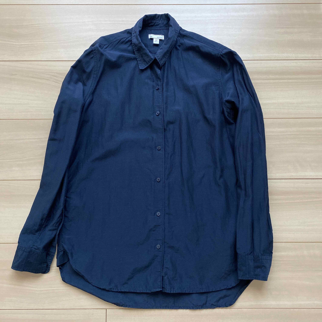 GAP(ギャップ)のGAP ギャップ 長袖裾ラウンドシャツ 濃紺 XXS レディースのトップス(シャツ/ブラウス(長袖/七分))の商品写真