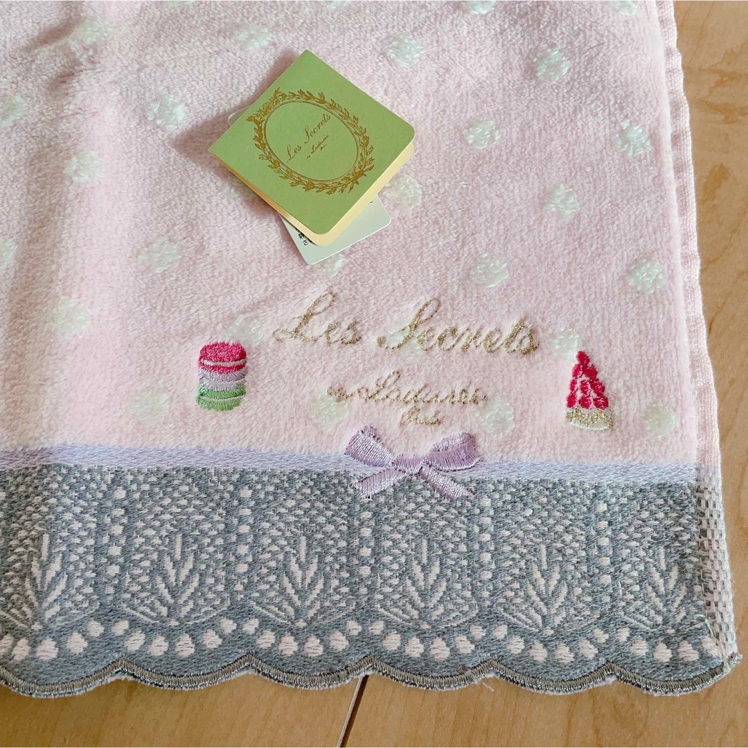 LADUREE(ラデュレ)の新品未使用 ラデュレ ハンカチ2枚セット レディースのファッション小物(ハンカチ)の商品写真