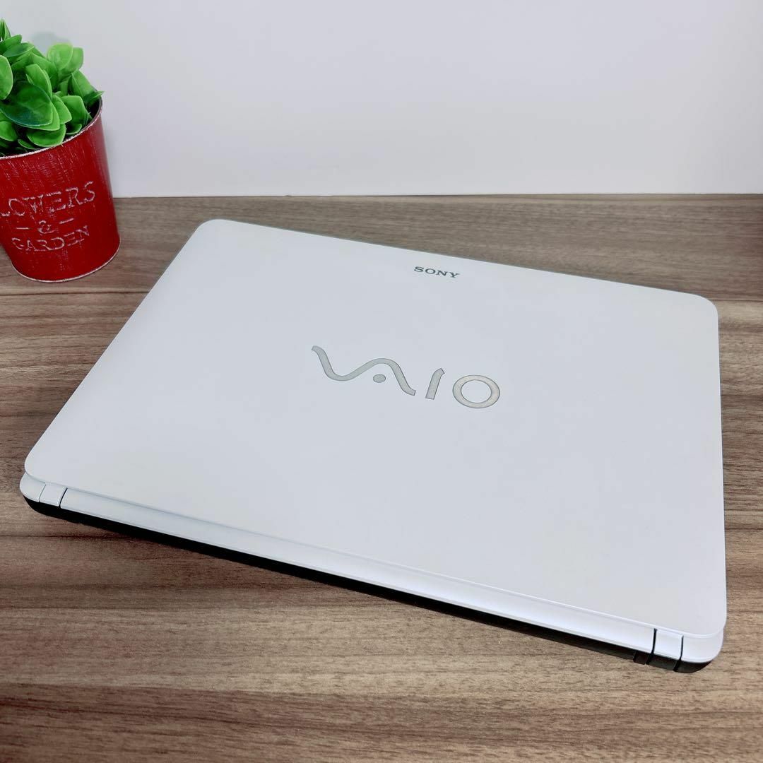 B61【VAIO♡SSD搭載♡メモリ6GB】カメラ付ノートPC/初心者-