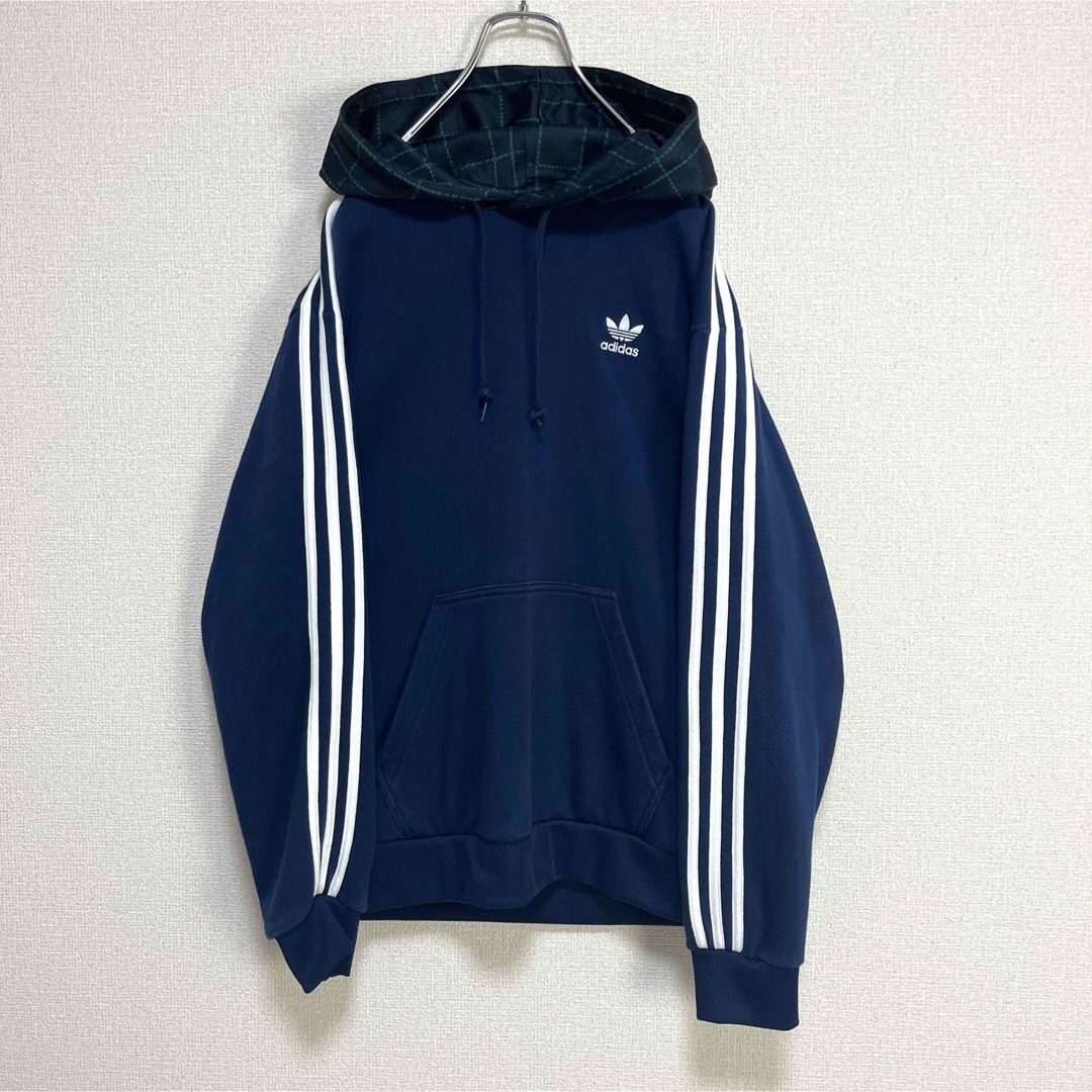 ♦️新品ダク付き♦️adidas アディダス　パーカー　フーディ