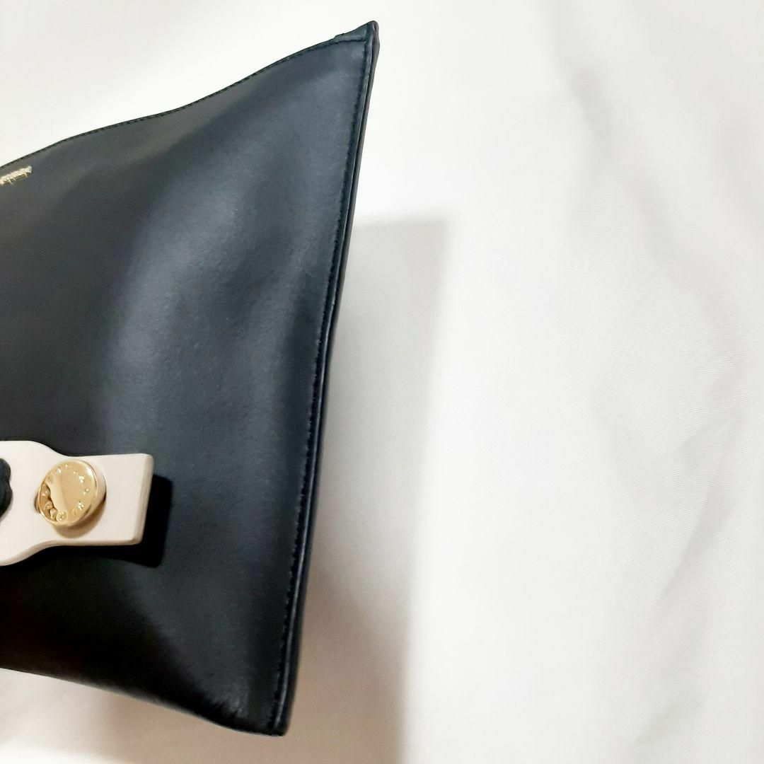 Furla - 極美品 フルラ 花 フラワー クラッチバッグ ブラック 黒