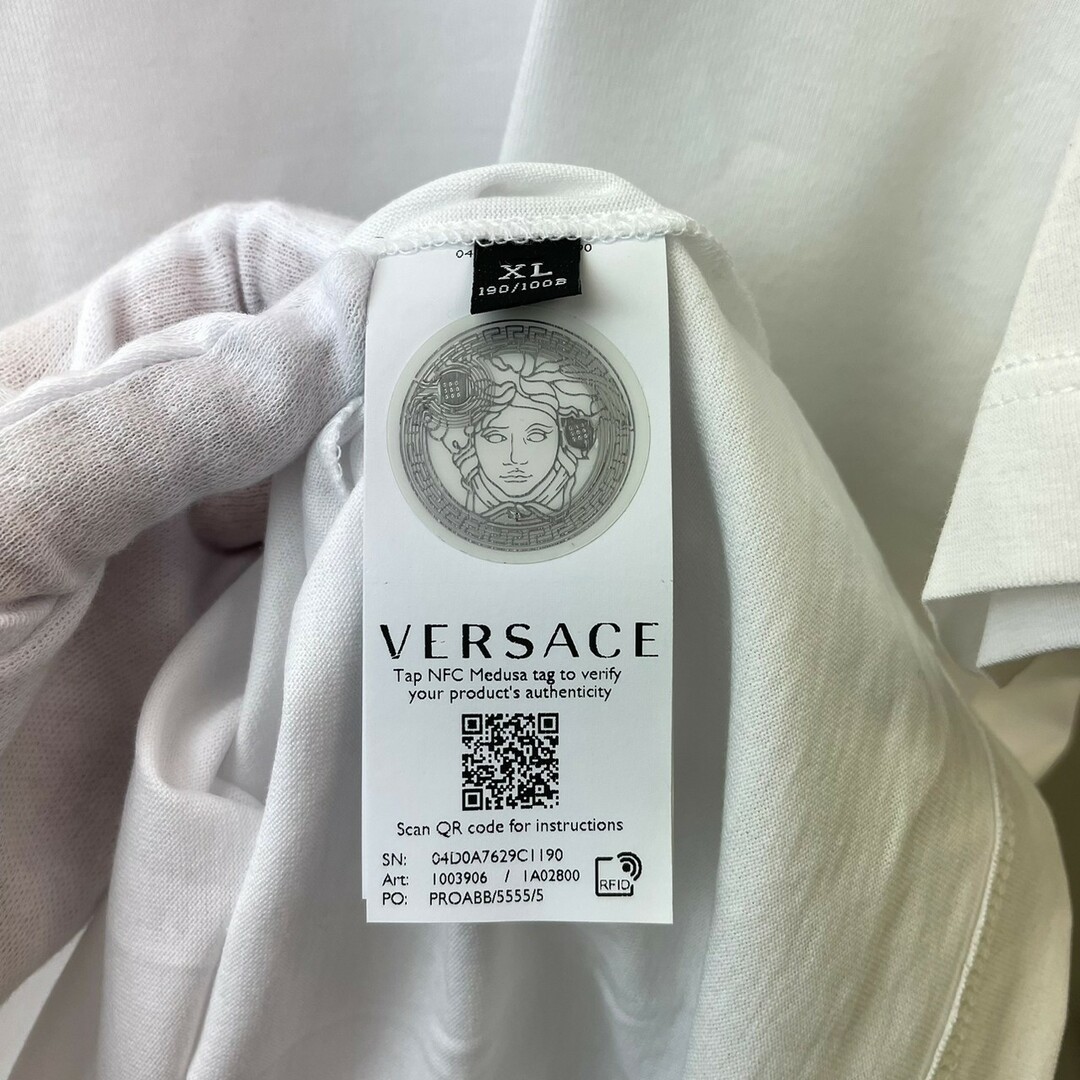 新品未使用　VERSACE ヴェルサーチ　メデューサTシャツ　Lサイズ　メンズ