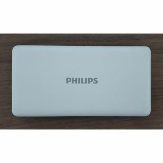 フィリップス(PHILIPS)のフィリップス　モバイルバッテリー 10,000mAh（DLP6712N）(バッテリー/充電器)