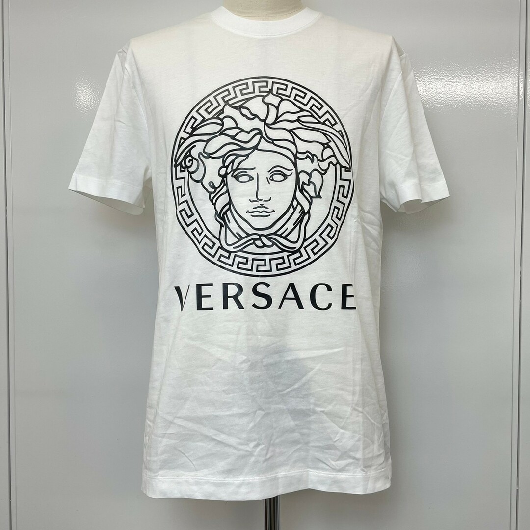 VERSACE(ヴェルサーチ)の新品未使用　VERSACE ヴェルサーチ　メデューサTシャツ　Lサイズ　メンズ メンズのトップス(Tシャツ/カットソー(半袖/袖なし))の商品写真