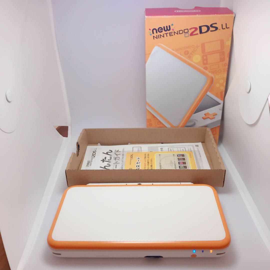 美品★即発送　Newニンテンドー2DS LL ホワイト×オレンジ