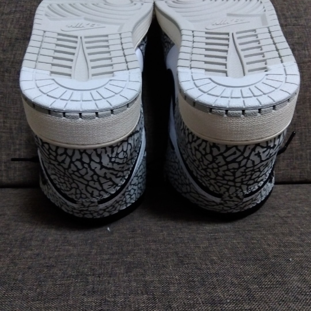 Jordan Brand（NIKE）(ジョーダン)のジョーダン1 プロテクター守 High OG White Cement 30cm メンズの靴/シューズ(スニーカー)の商品写真