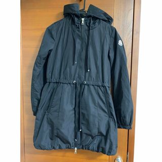 モンクレール(MONCLER)の美品　モンクレール　topaz ブラック　00 moncler スプリングコート(スプリングコート)