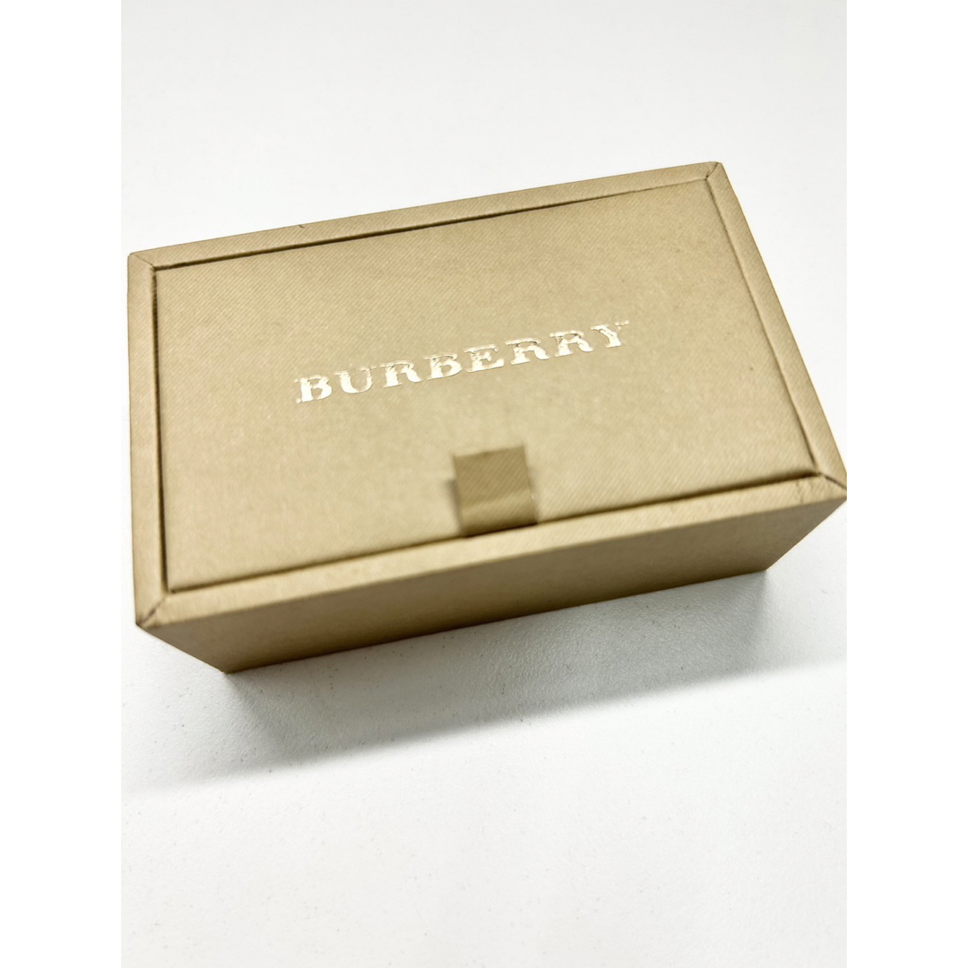 BURBERRY(バーバリー)の新品・未使用✨BURBERRY チェック柄 シルバー ネクタイピン  メンズのファッション小物(ネクタイピン)の商品写真