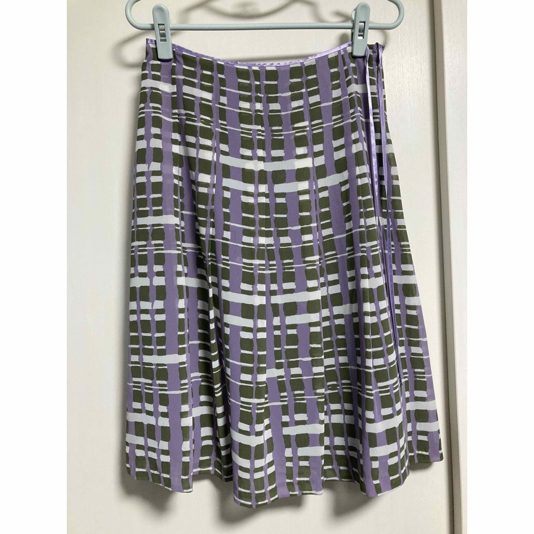 RAY CANTREL スカート 淡い紫 グレー 白 レディースのスカート(ひざ丈スカート)の商品写真