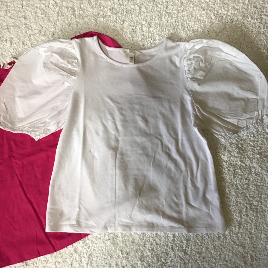 H&M(エイチアンドエム)のH&M2枚セットティーシャツ レディースのトップス(Tシャツ(半袖/袖なし))の商品写真