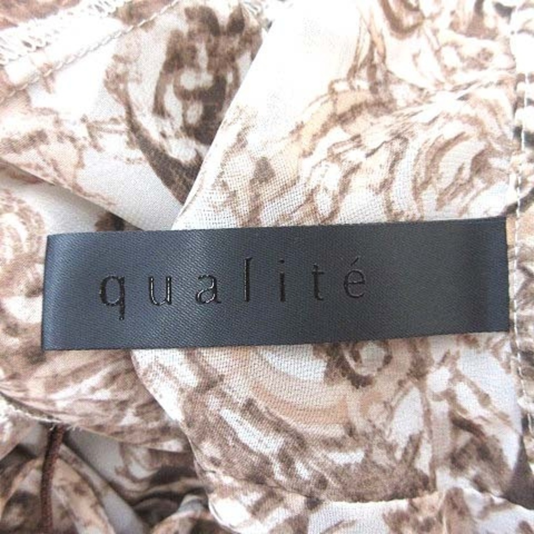 qualite(カリテ)のカリテ ブラウス 七分袖 フレア袖 シフォン ペイズリー柄 リボン 2 茶 レディースのトップス(その他)の商品写真