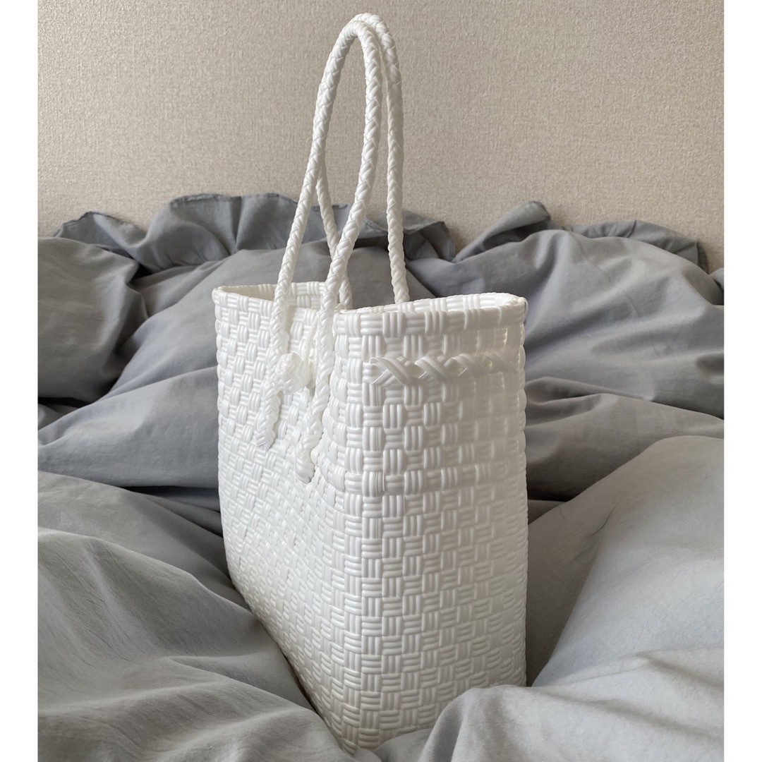 Kastane(カスタネ)のGummy Bag (White) レディースのバッグ(かごバッグ/ストローバッグ)の商品写真