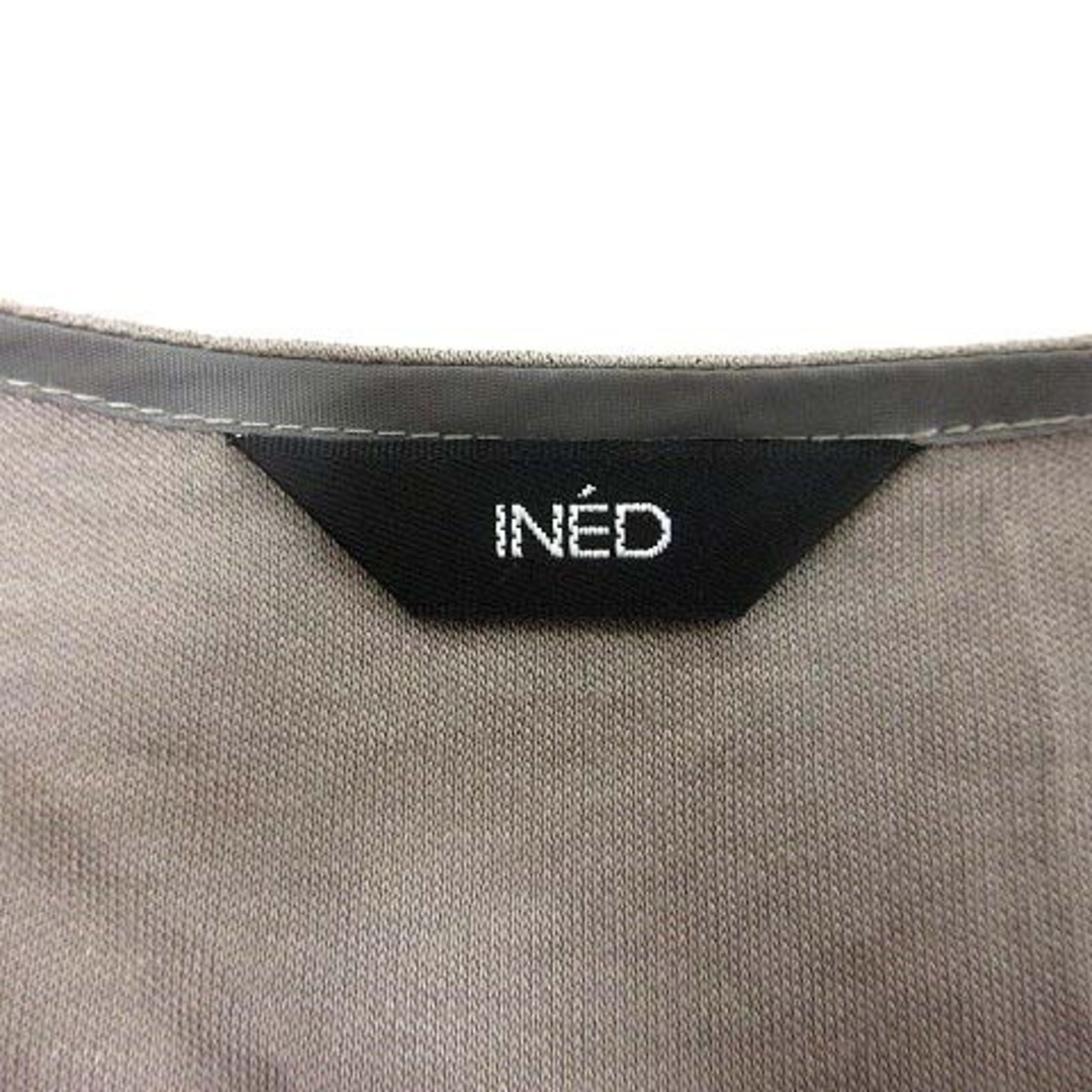 INED(イネド)のINED ワンピース ひざ丈 カシュクール ウエストマーク 半袖 9 ベージュ レディースのワンピース(ひざ丈ワンピース)の商品写真