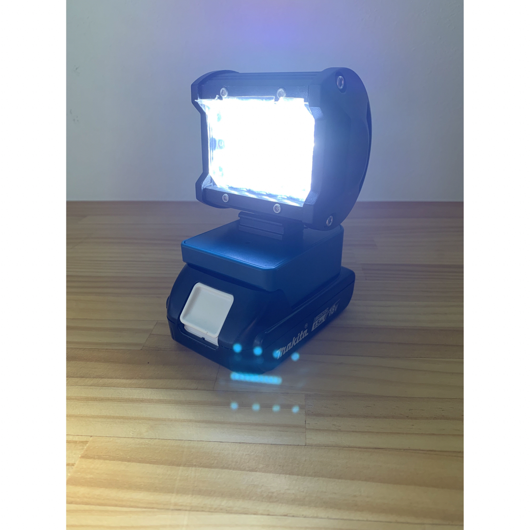 16】60W LED作業灯 LEDワークライト マキタ18V、14.4Vの通販 by 16】60W LED作業灯 LEDワークライト マキタ18V、14.4Vの通販 by