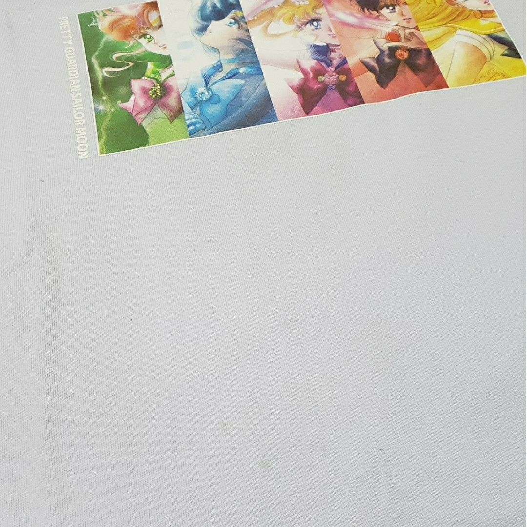 セーラームーン(セーラームーン)の■セーラームーン　Tシャツ　UNIQLO　セーラー戦士　原作画　Sサイズ レディースのトップス(Tシャツ(半袖/袖なし))の商品写真