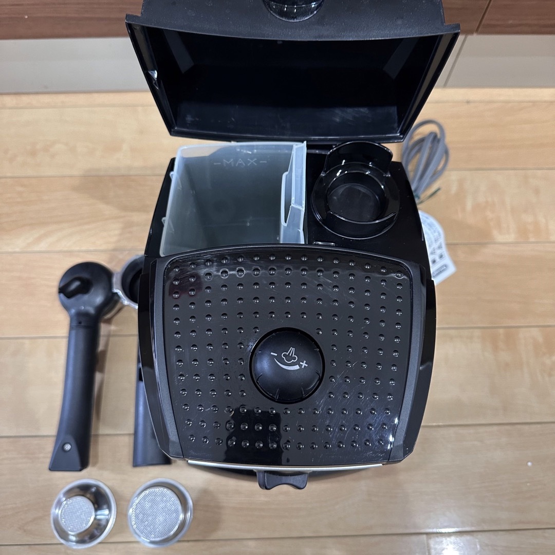 デロンギ　エスプレッソ　カプチーノ　マシン　EC152J  DeLonghi