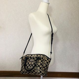 良品 コーチ 2way ショルダーバッグ 黒 シグネチャー