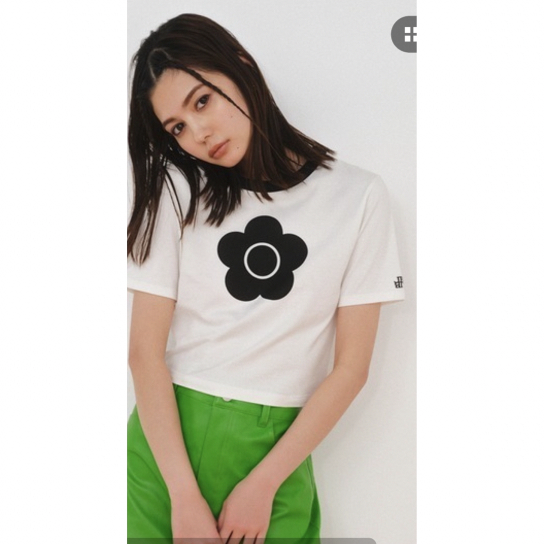 Lily Brown(リリーブラウン)のLILY BROWN×MARY QUANT】バリエーションクロップドTシャツ レディースのトップス(Tシャツ(半袖/袖なし))の商品写真