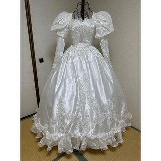 AIMER(ウェディングドレス)のフリマアイテム一覧 AIMER(ウェディングドレス)のフリマアイテム一覧