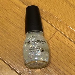 レブロン(REVLON)のシンフルカラーズ　ネイル　エナメル(マニキュア)