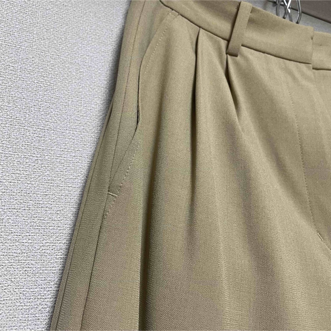 CLANE(クラネ)の22AW CLANE BASIC TUCK PANTS レディースのパンツ(カジュアルパンツ)の商品写真