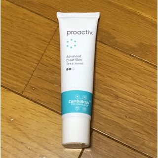 プロアクティブ(proactiv)のアドバンスト　クリアスキン　トリートメント(美容液)