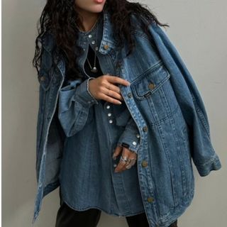 アメリヴィンテージ(Ameri VINTAGE)の新作完売品❤️AMERI×Lee OVERSIZE DENIM JACKET(Gジャン/デニムジャケット)