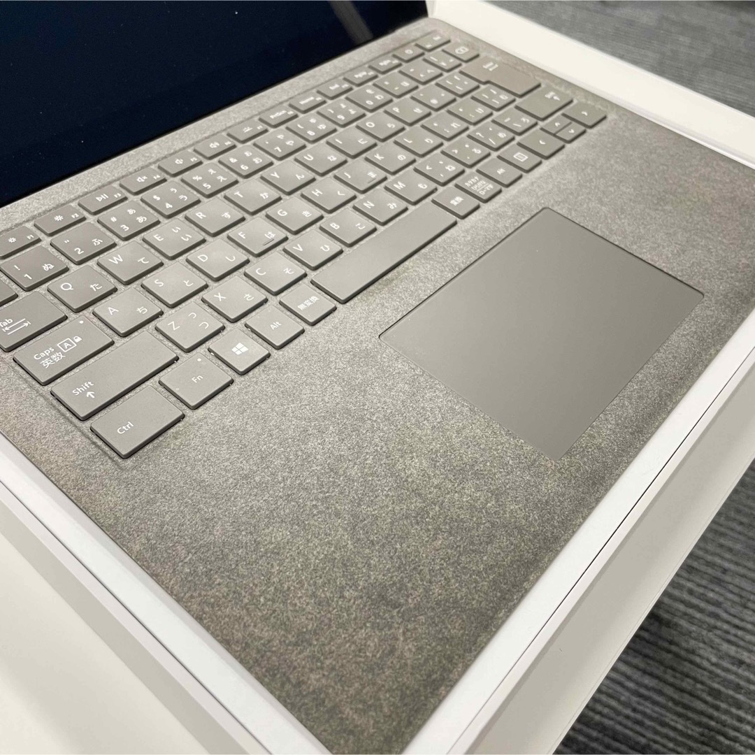 ノートパソコン　Microsoft surface laptop 第1世代　美品