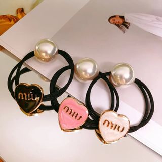 【極美品】miumiu ♡パール ロゴ ヘアピン リジット ビジュー