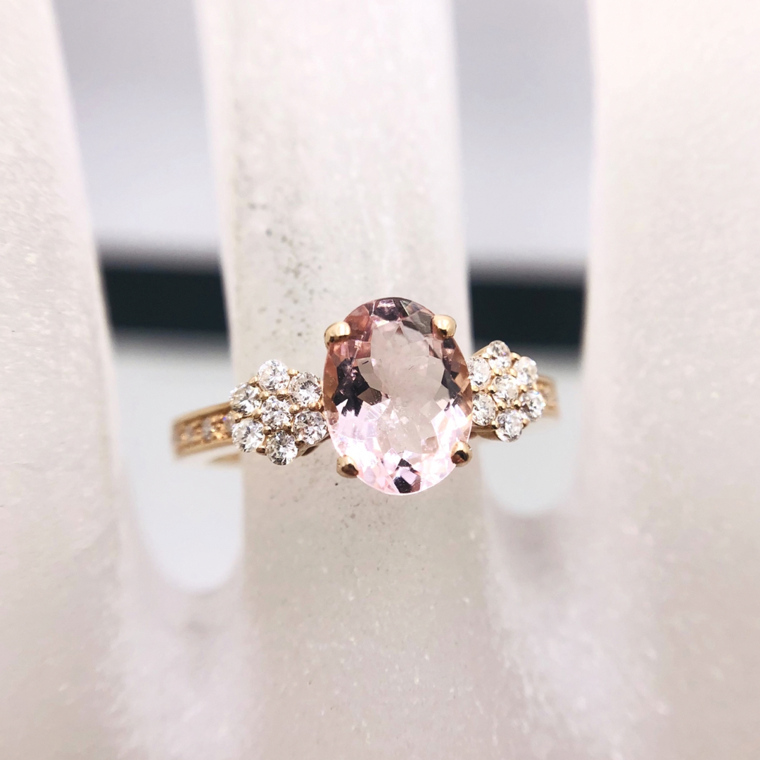 ピンクエメラルド♥透明感あるオレンジッシュピンクのキラメキ ピンクエメラルド♥透明感あるオレンジッシュピンクのキラメキ