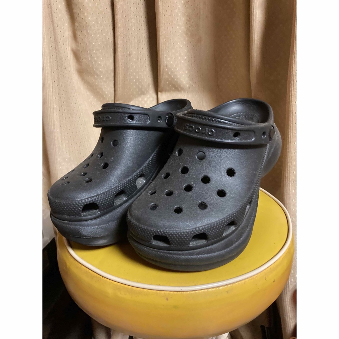 crocs(クロックス)のクロックス　黒 レディースの靴/シューズ(サンダル)の商品写真