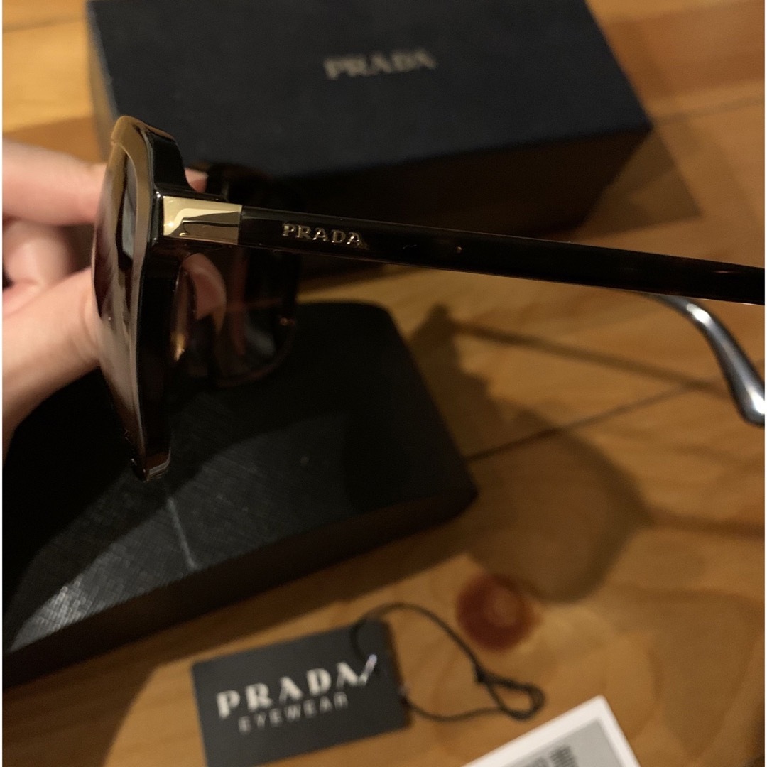 PRADA(プラダ)のPLADA サングラス レディースのファッション小物(サングラス/メガネ)の商品写真